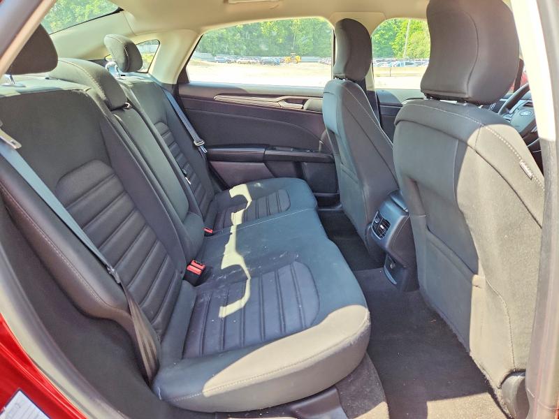 Photo 10 from auction – 2019 FORD FUSION with VIN 3FA6P0LU2KR204196
