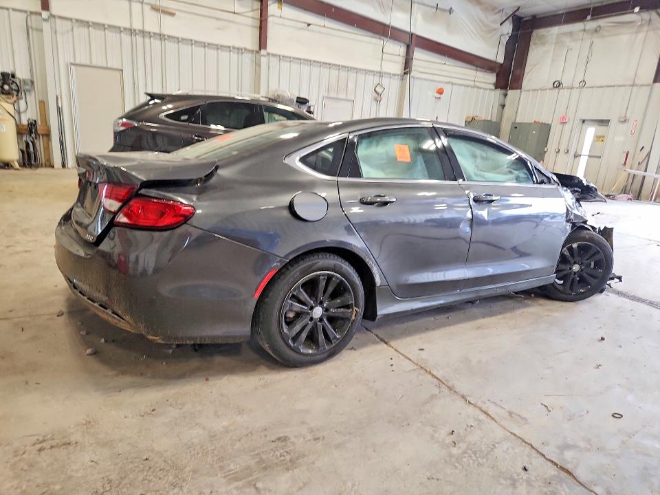 Photo 3 from auction – 2017 CHRYSLER 200 with VIN 1C3CCCFB8HN501347