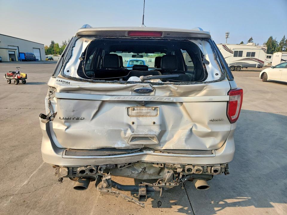 Photo 6 from auction – 2018 FORD EXPLORER with VIN 1FM5K8F86JGA27428