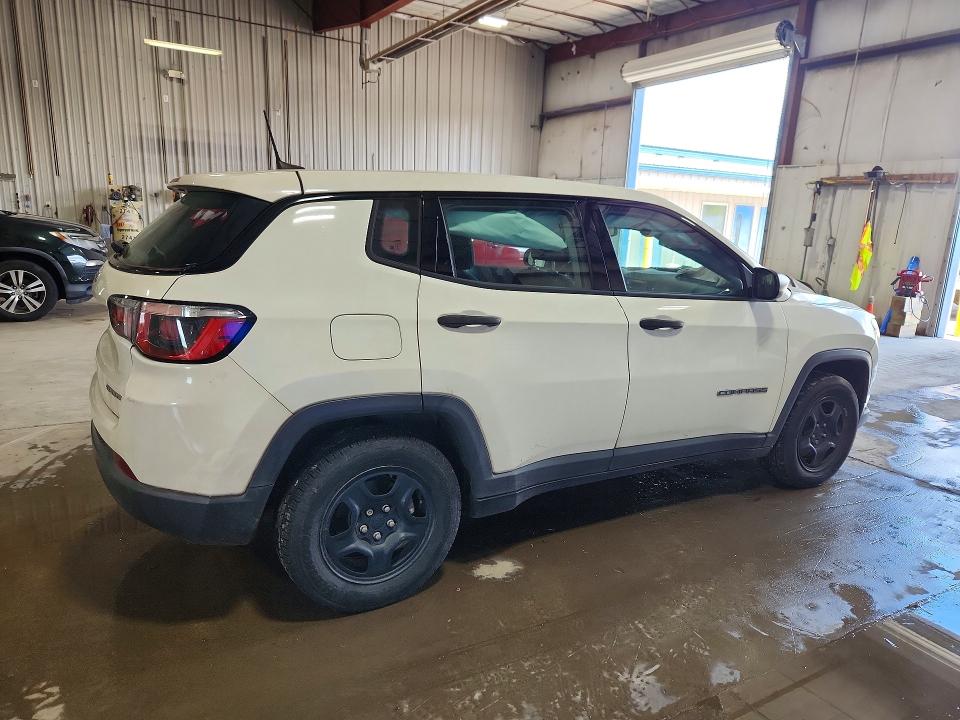 Photo 3 from auction – 2019 JEEP COMPASS with VIN 3C4NJCAB8KT835158