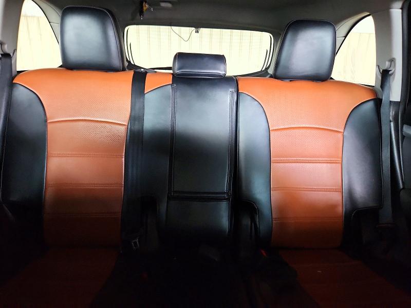 Photo 10 from auction – 2019 TOYOTA HIGHLANDER with VIN 5TDBZRFH8KS744042