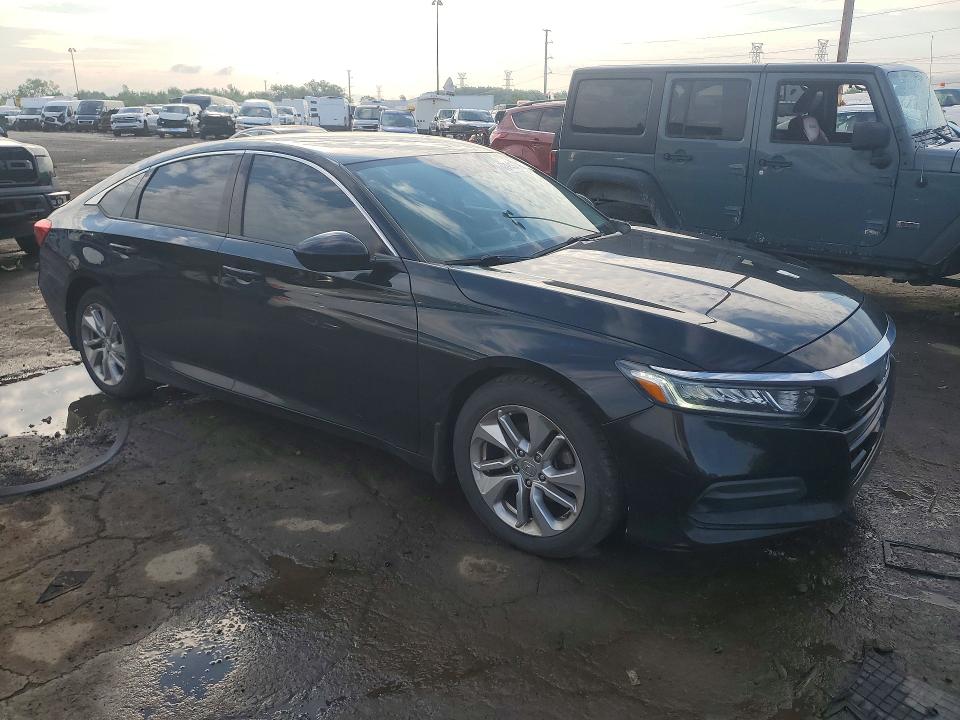 Photo 4 from auction – 2018 HONDA ACCORD with VIN 1HGCV1F17JA196262