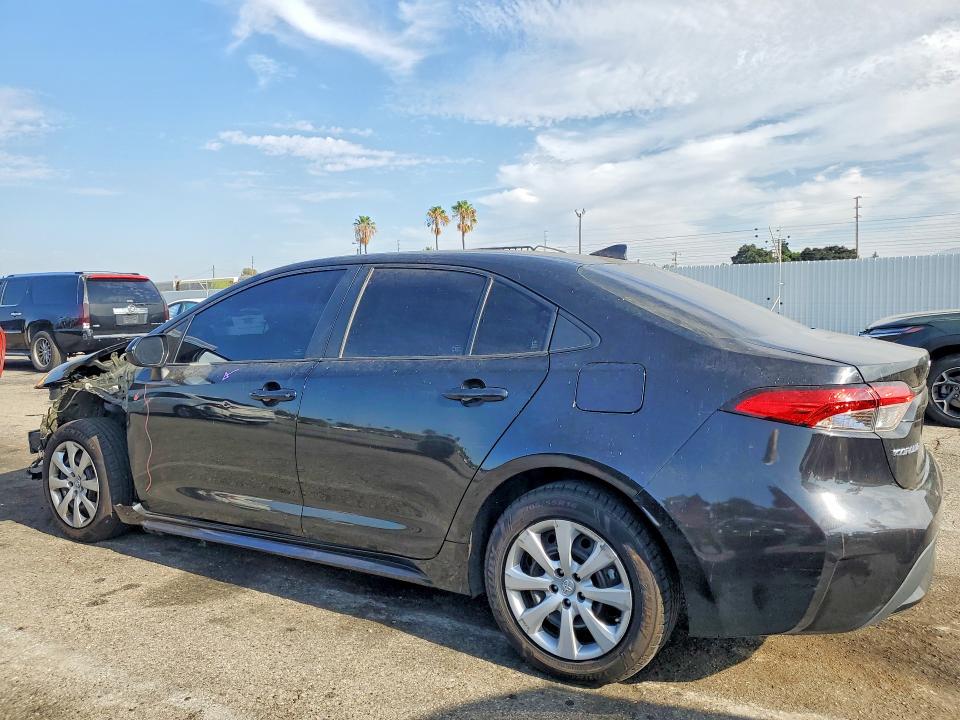 Photo 2 from auction – 2022 TOYOTA COROLLA with VIN 5YFEPMAE0NP340670