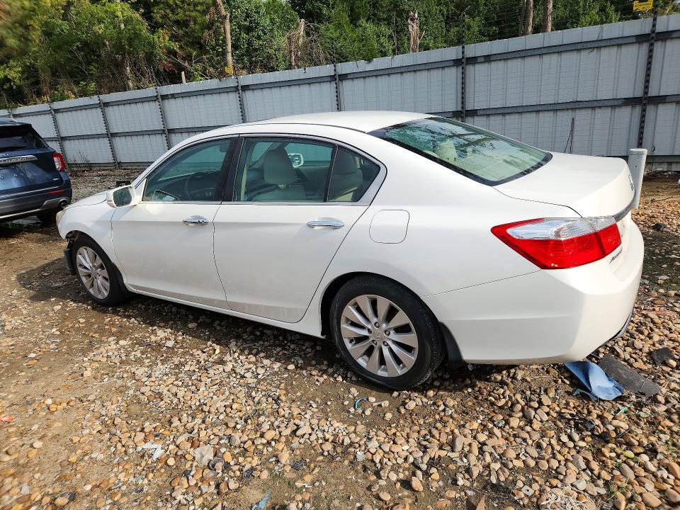Photo 2 from auction – 2014 HONDA ACCORD with VIN 1HGCR2F72EA251978