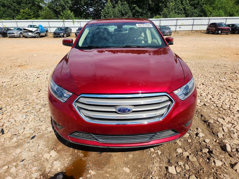 Photo 5 from auction – 2018 FORD TAURUS with VIN 1FAHP2E87JG137671