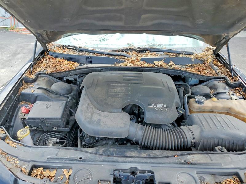 Foto 11 de la subasta – 2017 CHRYSLER 300C con VIN 2C3CCAEG1HH662620