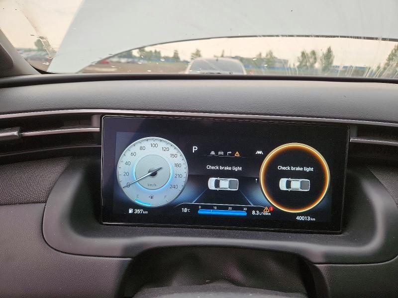 Photo 9 from auction – 2023 HYUNDAI SANTA CRUZ with VIN 5NTJEDAF5PH063402