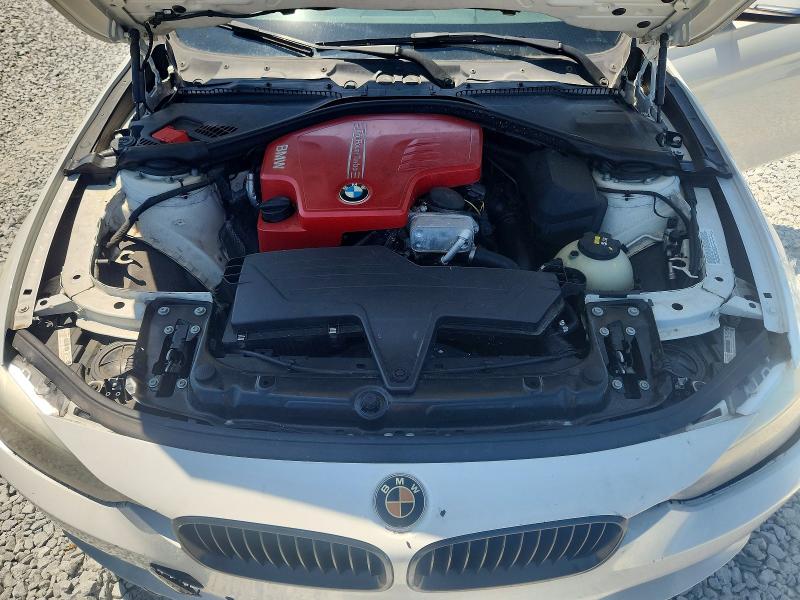 Photo 11 from auction – 2015 BMW 328 with VIN WBA3A5C50FF609901