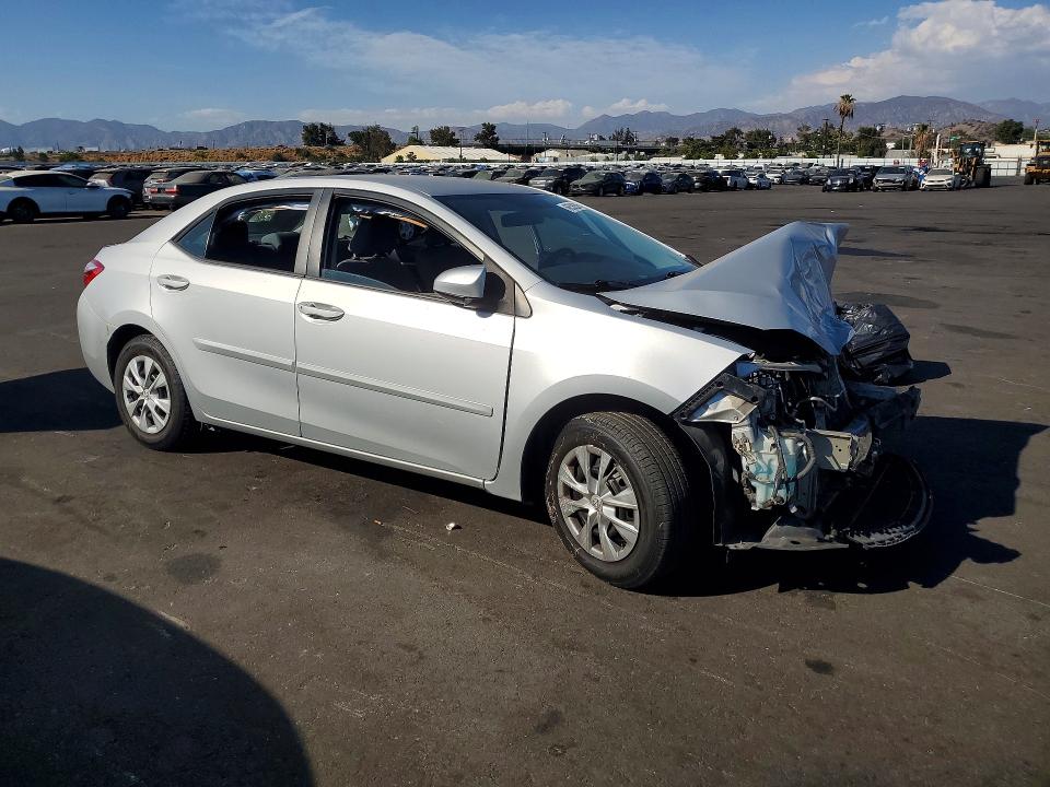 Photo 4 from auction – 2016 TOYOTA COROLLA with VIN 5YFBURHE3GP403939