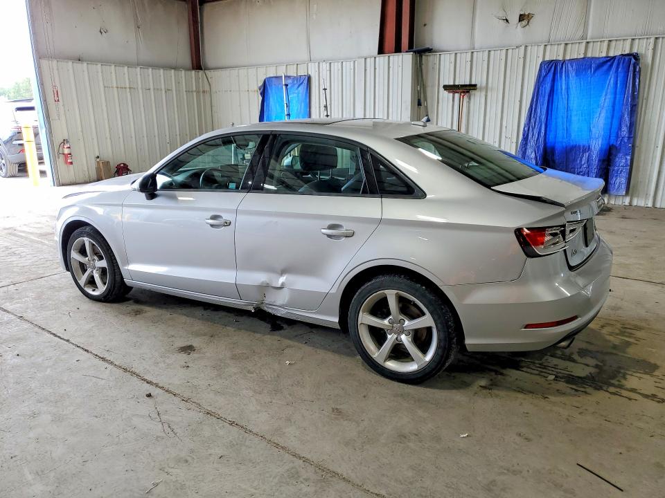 صورة رقم 2 من المزاد - 2015 AUDI A3 مع VIN WAUBFGFF3F1008279