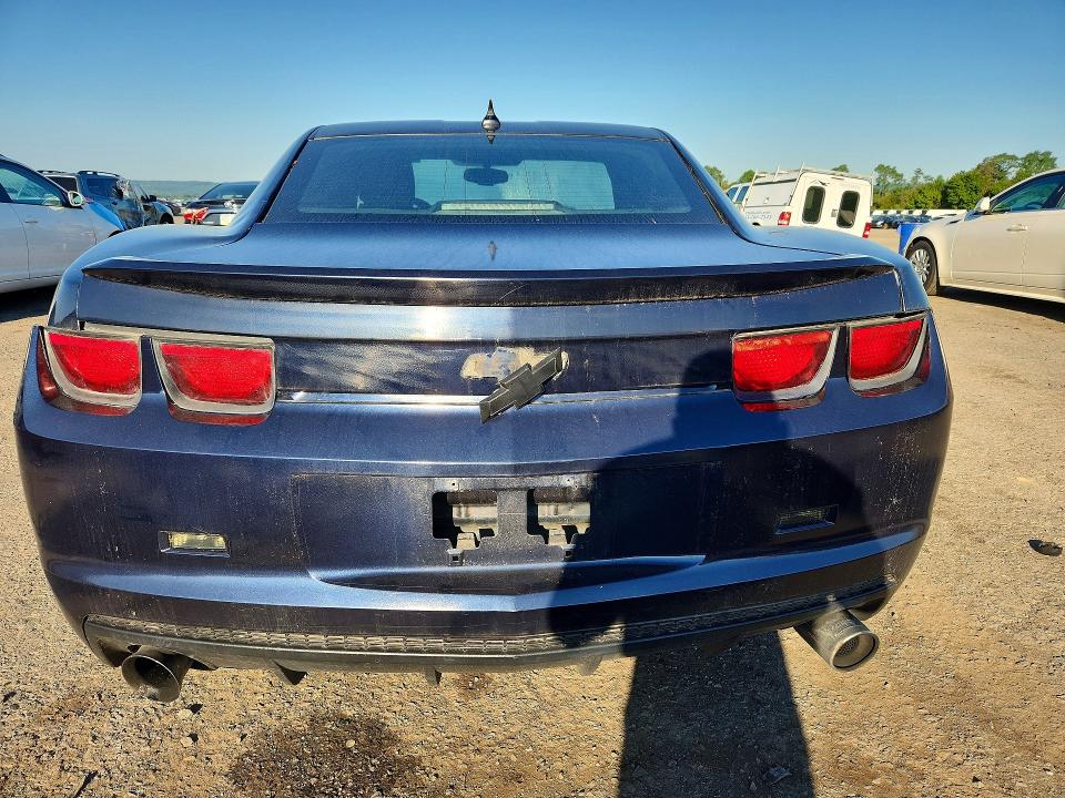Photo 6 from auction – 2011 CHEVROLET CAMARO with VIN 2G1FB1ED0B9142677