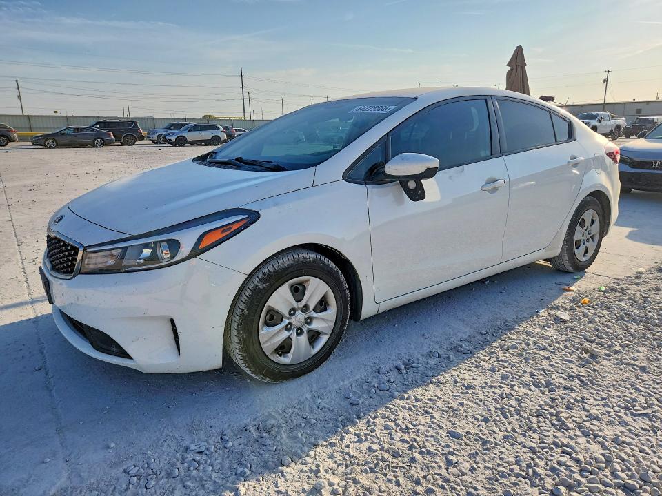 KIA FORTE 2017 with VIN 3KPFK4A79HE156693 - Photo from auction