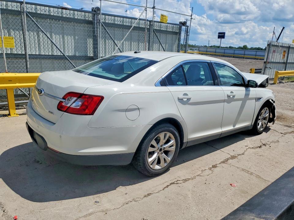 Photo 3 from auction – 2011 FORD TAURUS with VIN 1FAHP2EWXBG129080