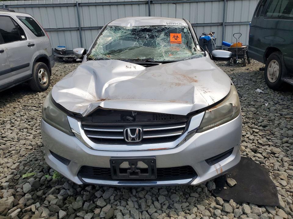 Photo 5 from auction – 2015 HONDA ACCORD with VIN 1HGCR2F30FA086835