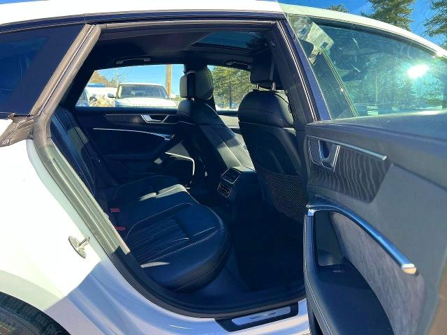 Photo 6 from auction – 2021 AUDI A7 with VIN WAUVPBF22MN083202
