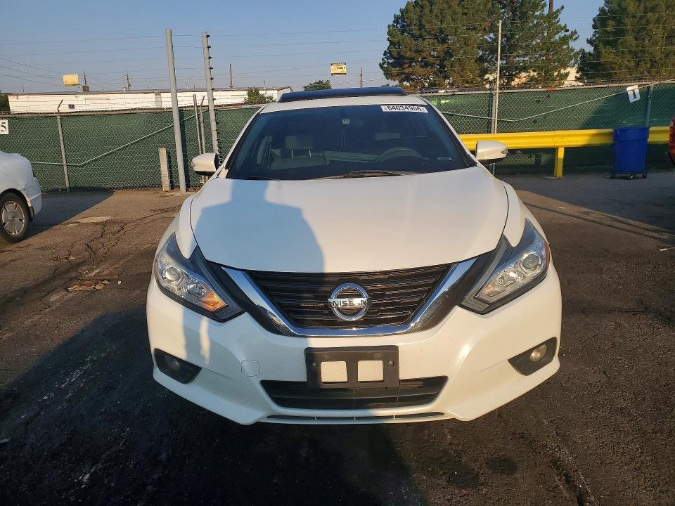 Photo 5 from auction – 2017 NISSAN ALTIMA with VIN 1N4AL3AP6HC130597