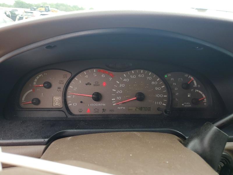 Photo 9 from auction – 2004 TOYOTA SEQUOIA with VIN 5TDBT44A84S205577