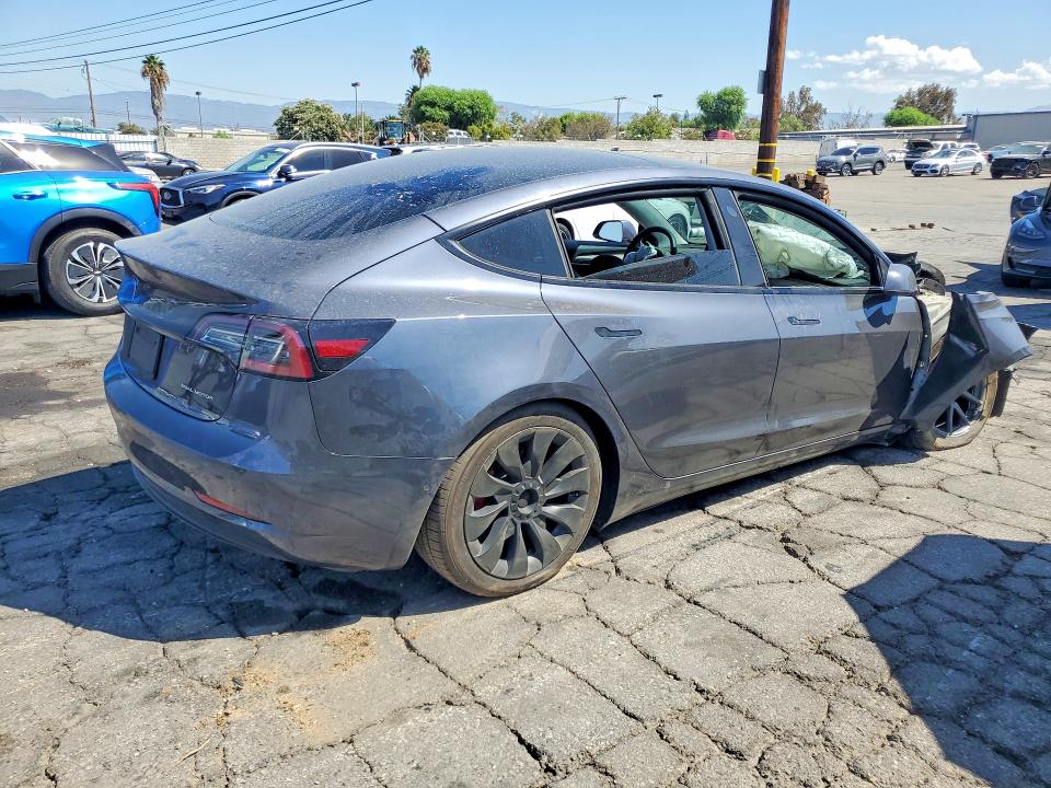 صورة رقم 3 من المزاد - 2022 TESLA MODEL 3 مع VIN 5YJ3E1EB6NF194850