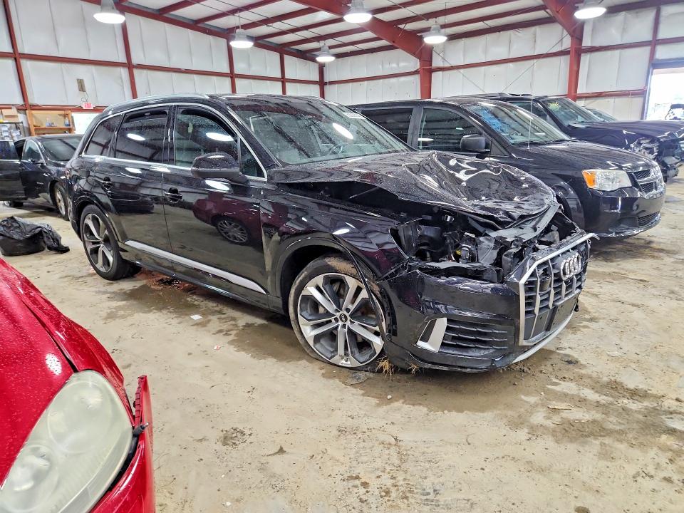 Photo 4 from auction – 2021 AUDI Q7 with VIN WA1VXAF77MD024994