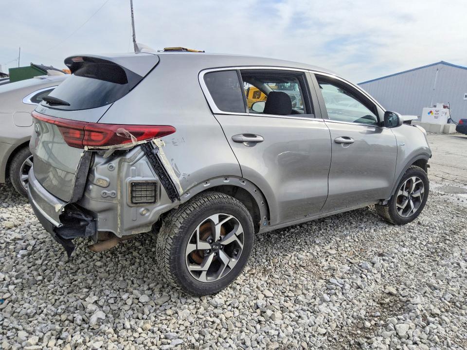 Photo 3 from auction – 2021 KIA SPORTAGE with VIN KNDPMCAC9M7943935