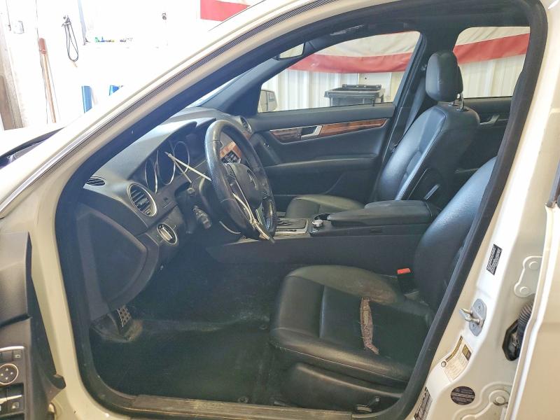 Photo 7 from auction – 2012 MERCEDES-BENZ C with VIN WDDGF8BB7CR196888