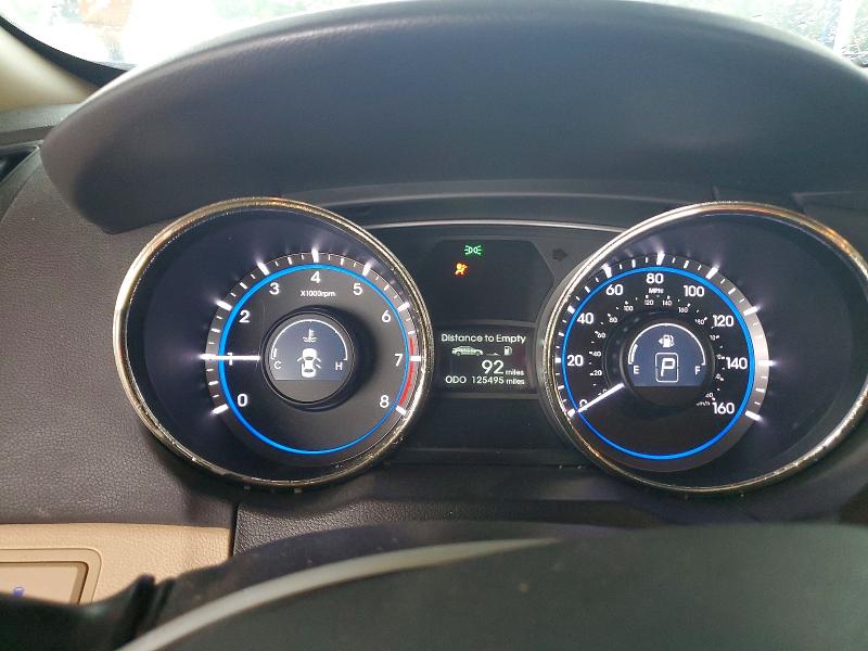 Photo 9 from auction – 2011 HYUNDAI SONATA with VIN 5NPEB4AC7BH233850