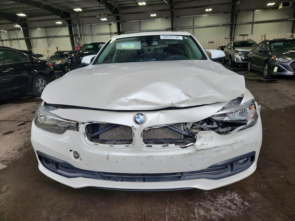 Photo 5 from auction – 2016 BMW 320 with VIN WBA8E5G52GNU20890