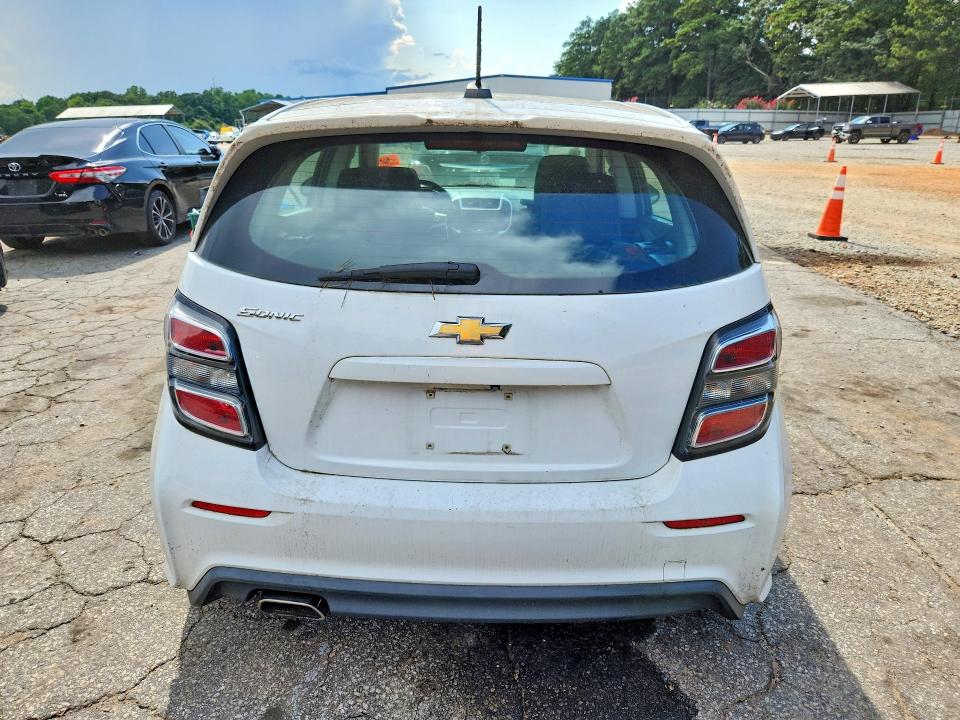 Photo 6 from auction – 2018 CHEVROLET SONIC with VIN 1G1JG6SG8J4107751