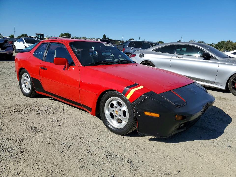 Photo 4 from auction – 1986 PORSCHE 944 with VIN WP0AA0942GN450883