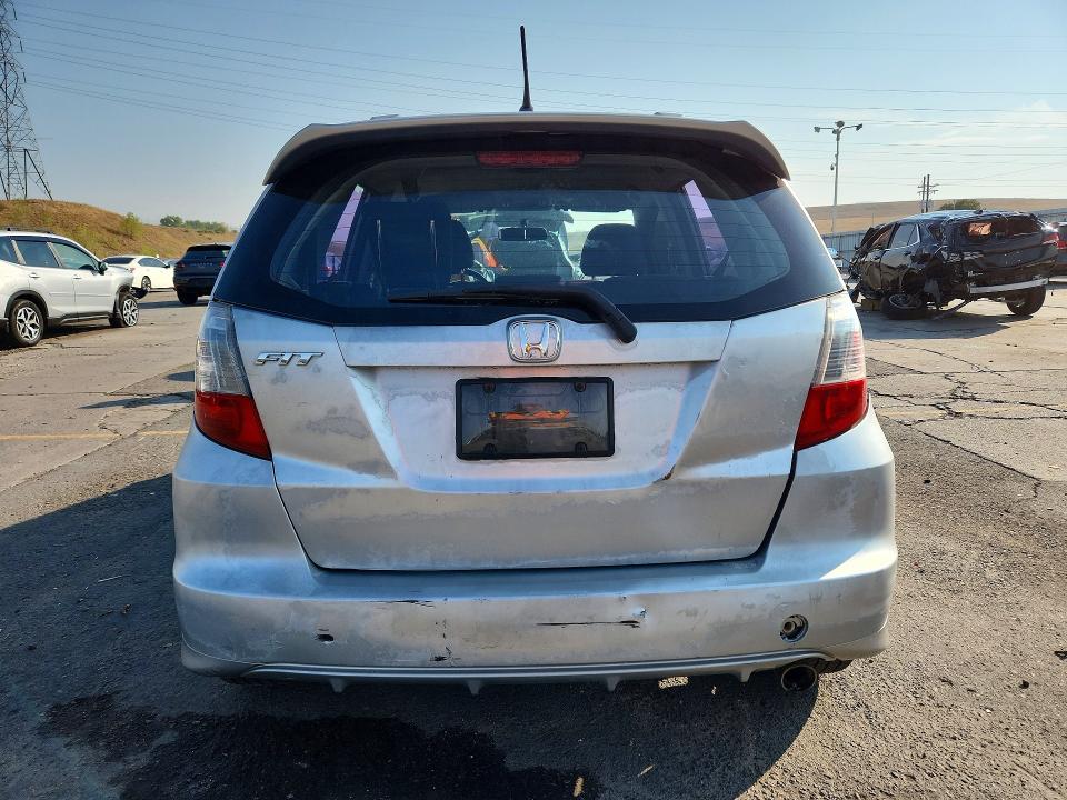 Photo 6 from auction – 2011 HONDA FIT with VIN JHMGE8H68BC006636