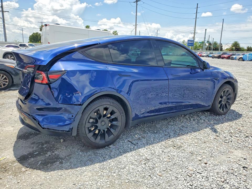 Фото 3 с аукциона – 2021 TESLA MODEL Y с VIN 5YJYGAEE2MF128675