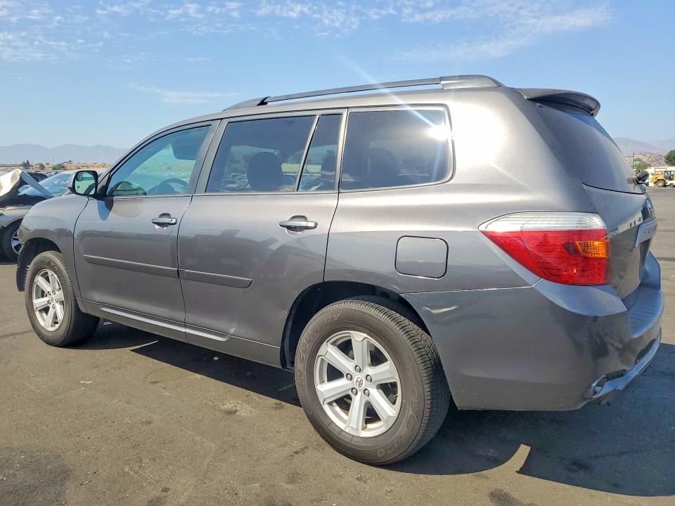 Photo 2 from auction – 2010 TOYOTA HIGHLANDER with VIN 5TDKK3EH3AS009860