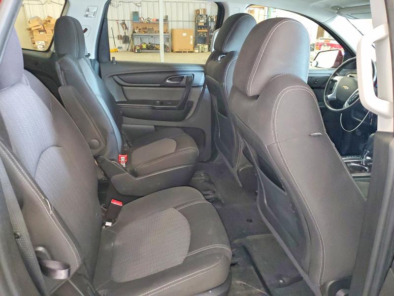Photo 11 from auction – 2017 CHEVROLET TRAVERSE with VIN 1GNKRGKD5HJ347053