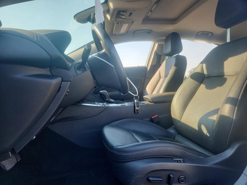 Photo 7 from auction – 2018 BUICK REGAL with VIN W04GR6SX2J1102035
