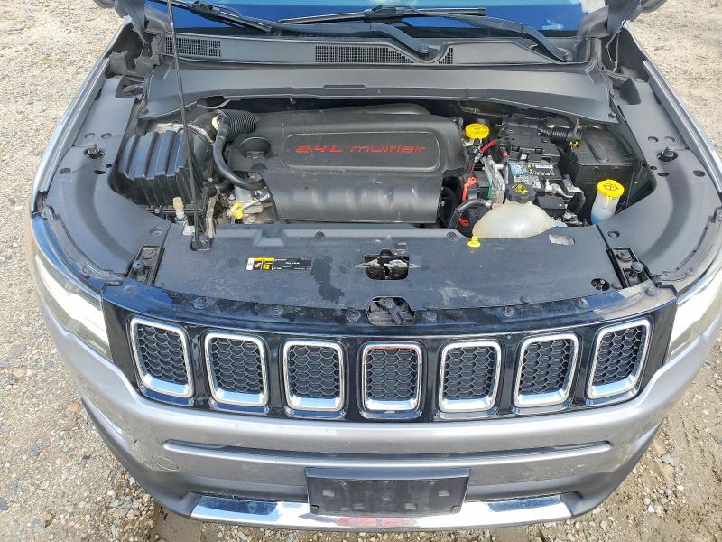 Photo 11 from auction – 2018 JEEP COMPASS with VIN 3C4NJDCB0JT163288