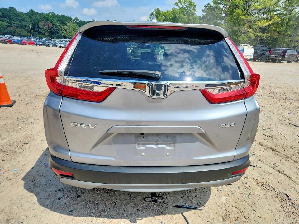 Photo 6 from auction – 2019 HONDA CR-V with VIN 7FARW2H80KE043404
