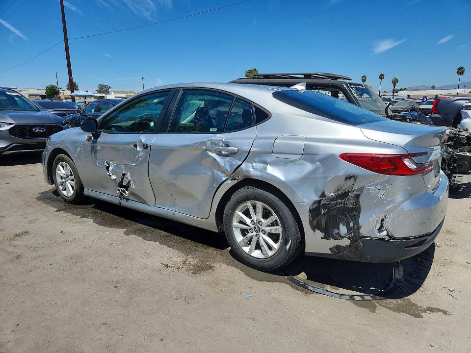 Photo 2 from auction – 2025 TOYOTA CAMRY with VIN 4T1DAACK5SU504231