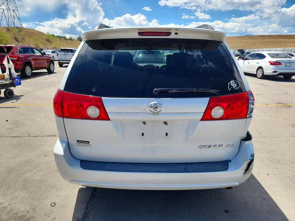 Photo 6 from auction – 2006 TOYOTA SIENNA with VIN 5TDZA22C36S463845