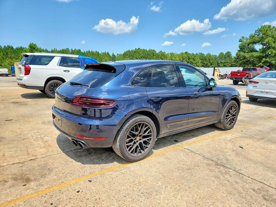 Фото 3 с аукциона – 2017 PORSCHE MACAN с VIN WP1AG2A59HLB55323