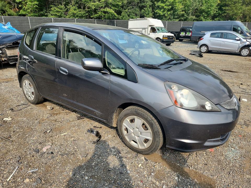 Снимка 4 от търг – 2013 HONDA FIT с VIN JHMGE8G39DC029563