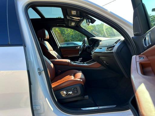 Photo 7 from auction – 2019 BMW X5 with VIN 5UXJU2C53KLN49994