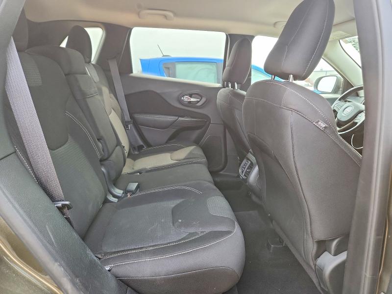 Photo 10 from auction – 2015 JEEP CHEROKEE with VIN 1C4PJLCB0FW670616