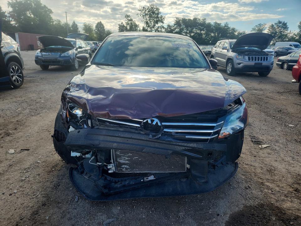 Photo 5 from auction – 2013 VOLKSWAGEN PASSAT with VIN 1VWBP7A39DC110665