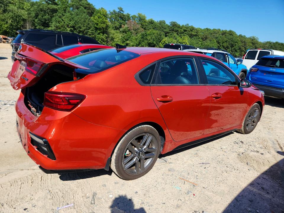 Photo 3 from auction – 2021 KIA FORTE with VIN 3KPF34AD7ME306765
