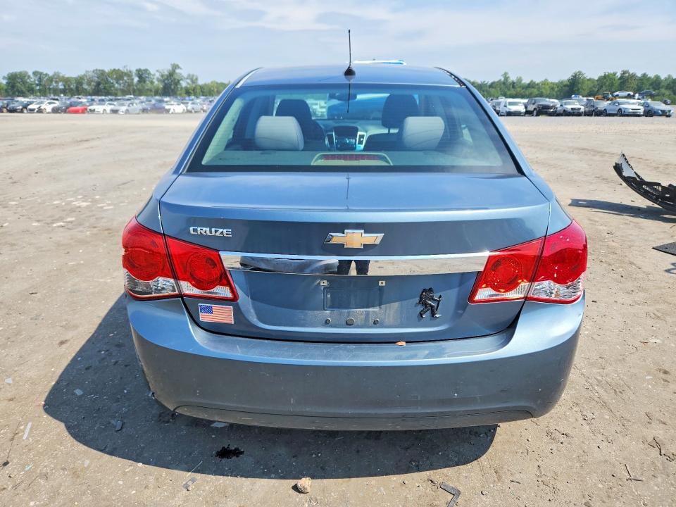 Photo 6 from auction – 2012 CHEVROLET CRUZE with VIN 1G1PC5SH8C7255134