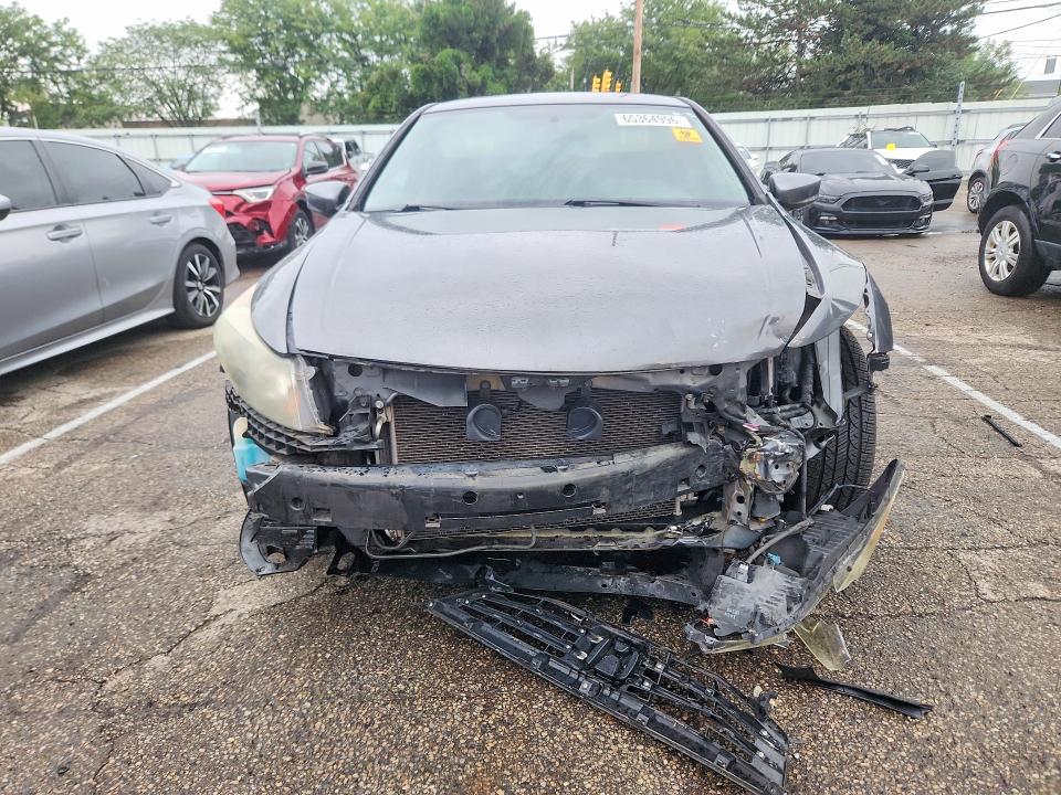 Photo 5 from auction – 2012 HONDA ACCORD with VIN 1HGCP2F64CA236246