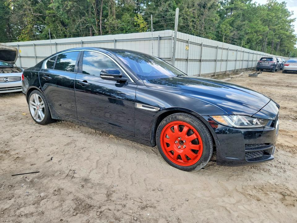 Photo 4 from auction – 2017 JAGUAR XE with VIN SAJAD4BVXHA960703