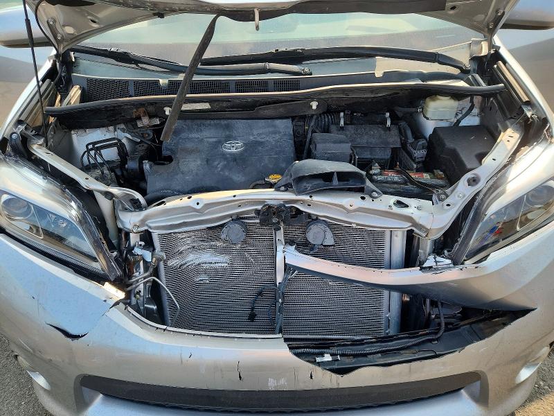 Photo 12 from auction – 2015 TOYOTA SIENNA with VIN 5TDXK3DC3FS671523
