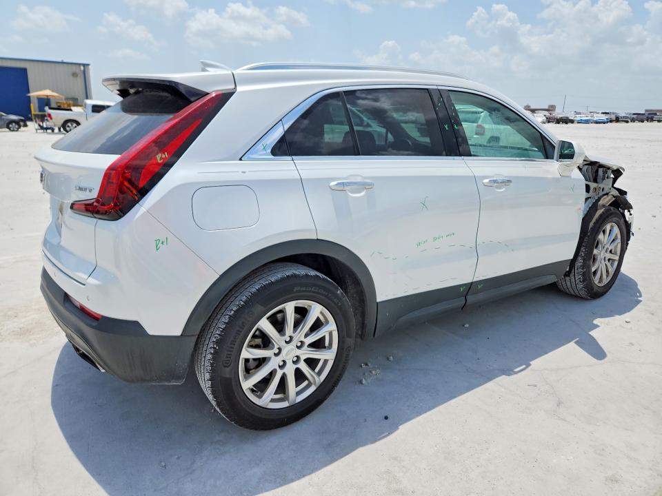Photo 3 from auction – 2019 CADILLAC XT4 with VIN 1GYAZAR40KF104956
