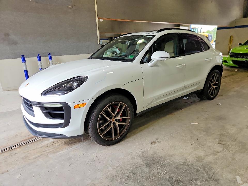 PORSCHE MACAN 2023 with VIN WP1AG2A54PLB39755 - Photo from auction